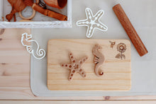 Load image into Gallery viewer, Seahorse Bio Cutter
